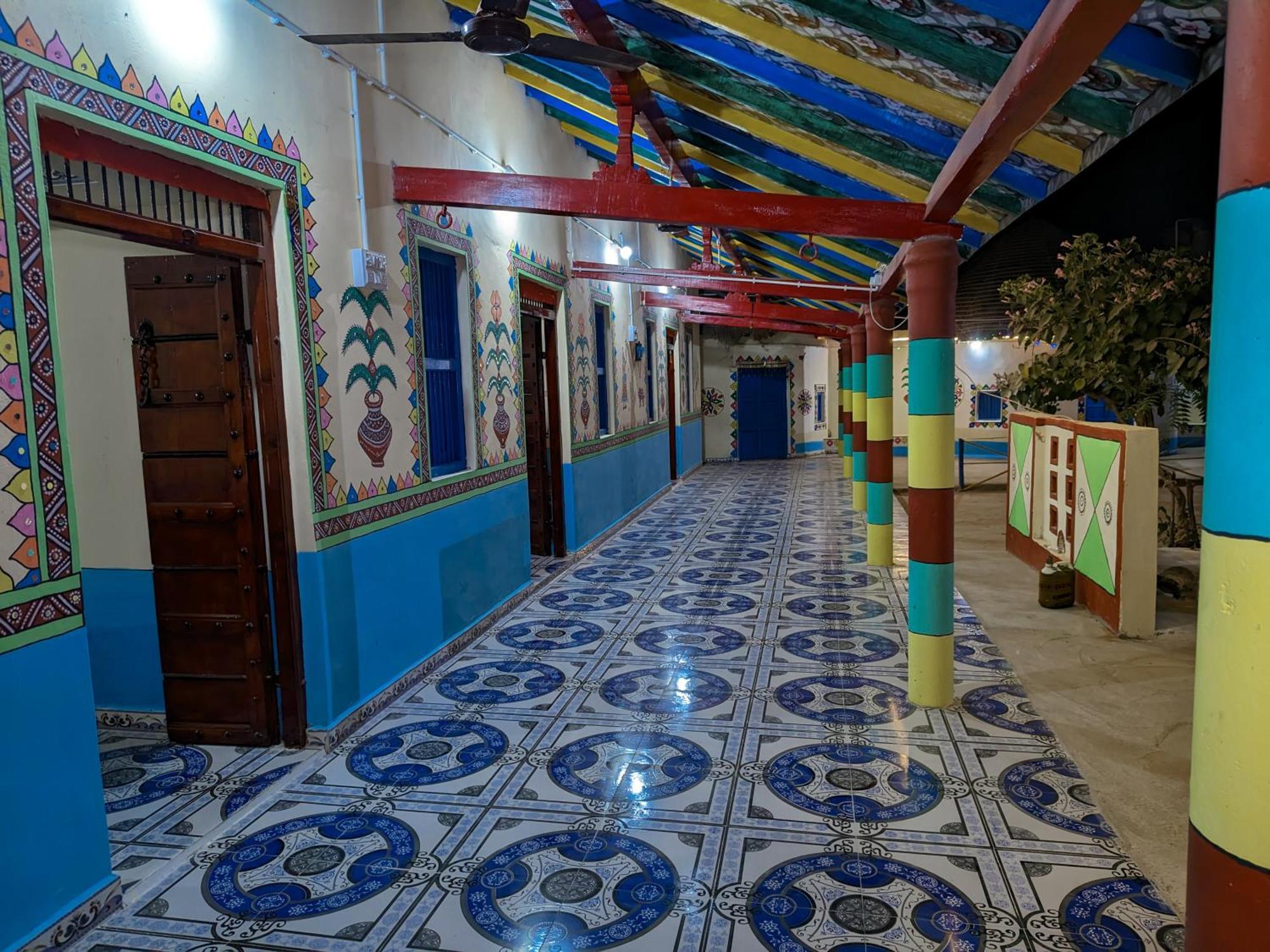 White Land Villagestay Dhordo Exterior foto